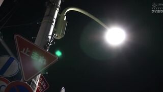 IPZZ-002 [中文字幕] 桜空もも - 對面房間可以讓人狂打手槍的巨乳寫真偶像 用Q彈胸部和穿著可看見重點部位的泳衣賣弄誘惑！用超淫蕩的腰技數次被中出的我