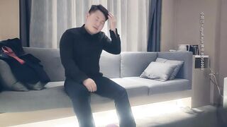 【赵总寻花】外表清纯的牛仔裤大长腿美女，给完钱立刻化身黑丝骚货，激情输出干完就走