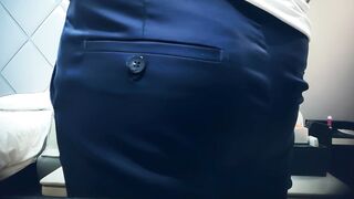 【赵总寻花】网红脸纹身小姐姐，换上情趣水手服黑丝，被按在沙发上暴操，最后口爆射一嘴