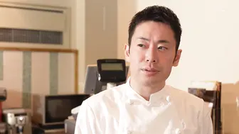 STARS-959 一家深受当地人喜爱的可爱蛋糕店的老板娘是一位性欲旺盛、咄咄逼人且以性为导向的职业女性 #紗倉まな #纱仓真菜