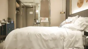 网约大圈外围女神，175cm，22岁，极品大长腿，大展神威，干成大字型瘫软在床