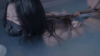 【悠米夏日特辑】快来和悠米清凉一夏吧《应聘的女模特》3 极限驷马（只要敢低头就被水呛）+酸奶爆口+蒙眼+牛奶滴胸+揉捏