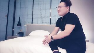 约艹女大学生，很顺从任意摆弄，这种耍起来才爽嘛！_2K画质