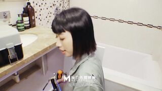 麻豆MD0225 騷女水電工  #玥可岚