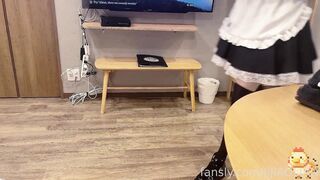 鸡教练-电召女仆