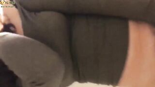 人妻姐姐和弟弟一起感受乱伦之乐