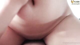 熟女美眉 在家吃鸡啪啪 有点害羞 大奶子粉鲍鱼 被无套输出 内射